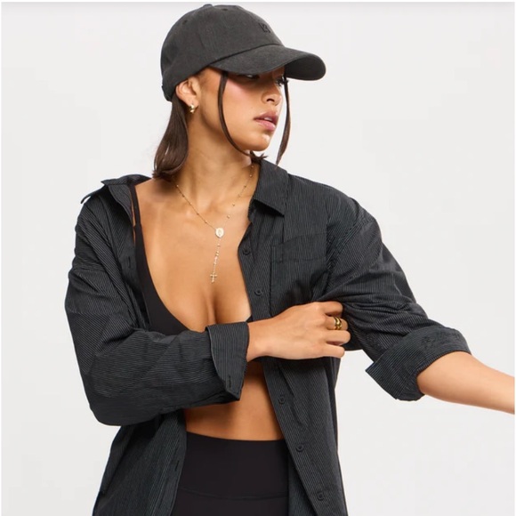 BUFFBUNNY Boyfriend Button Up Shirt - Picture 1 of 8